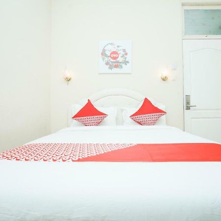 Mojokerto Classic Homestay Екстериор снимка